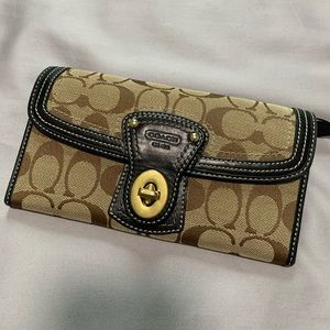 Coach wallet - Authentic